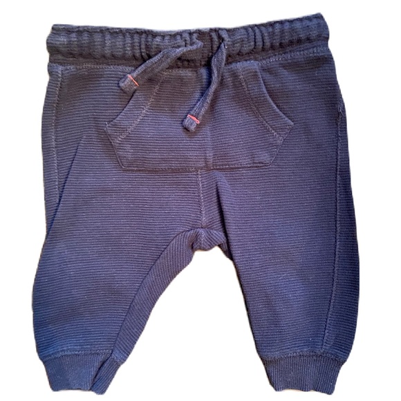 3-pack of Zara Pants - 6-9months - Picture 2 of 7